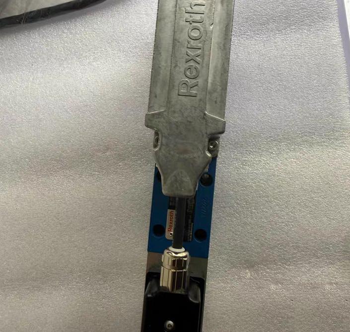 Rexroth MAN 4WRPE6VC18S-30 M 24F1-948 R901530905