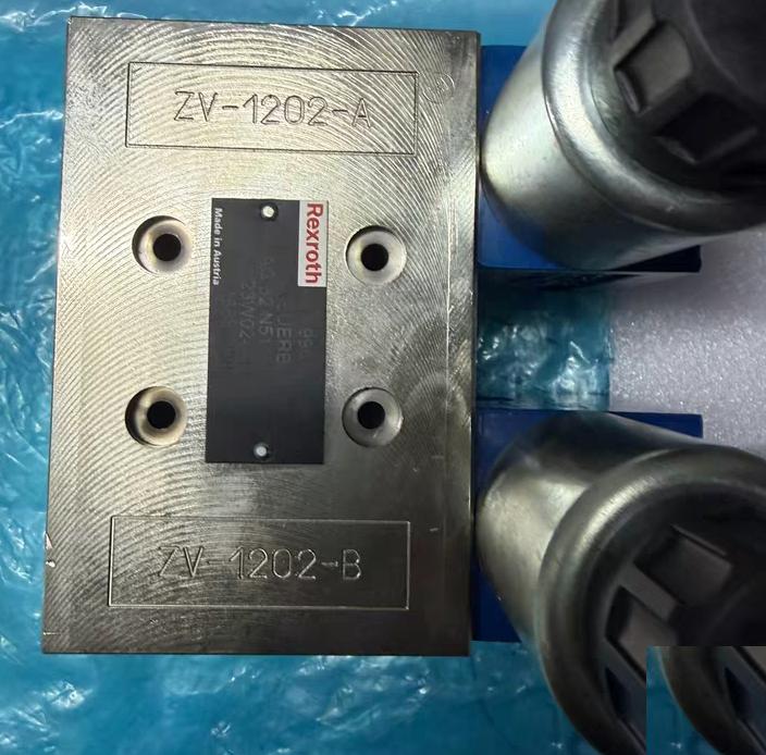 Rexroth R996020126 HY- STEUERBLOCK AG32N511-0-2-123W02-AT1 R900052392 Rexroth
