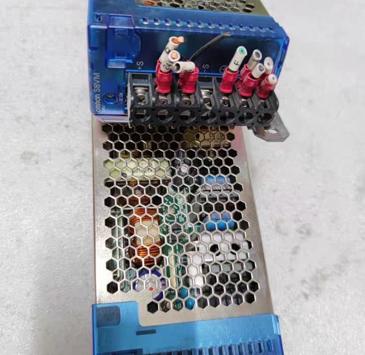 S8VM-15024 C                   24V6 5A