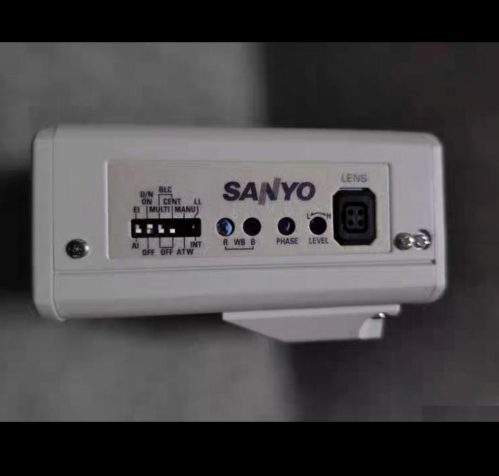 SANYO VCC-4598PC CCD AC24V DC12-15V 3 6W
