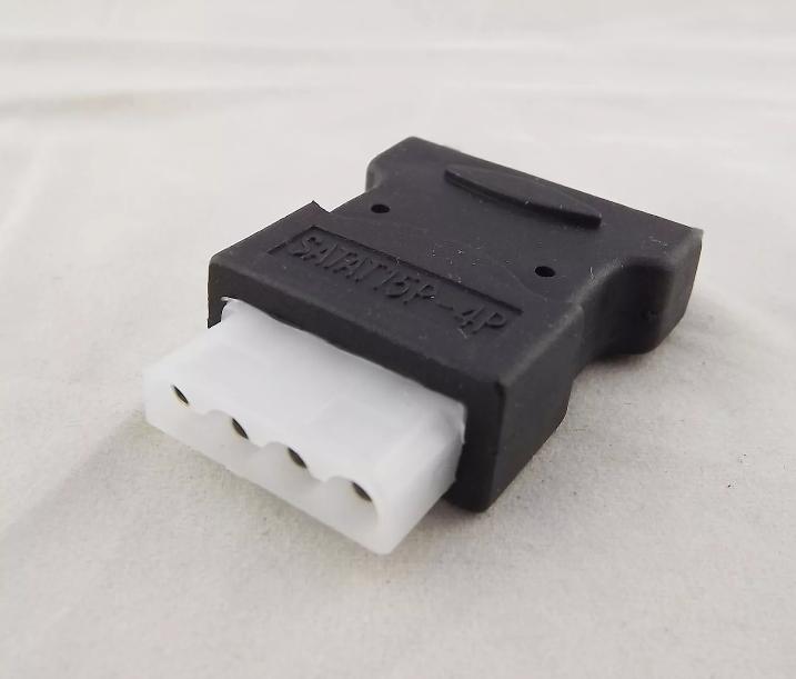 SATA 15 Pin Male Power Connecter to 4 pin Molex Female Adapter Converter Changer