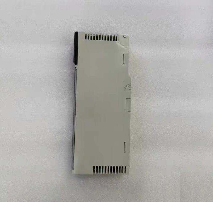 SCHNEIDER 140NOE77111R