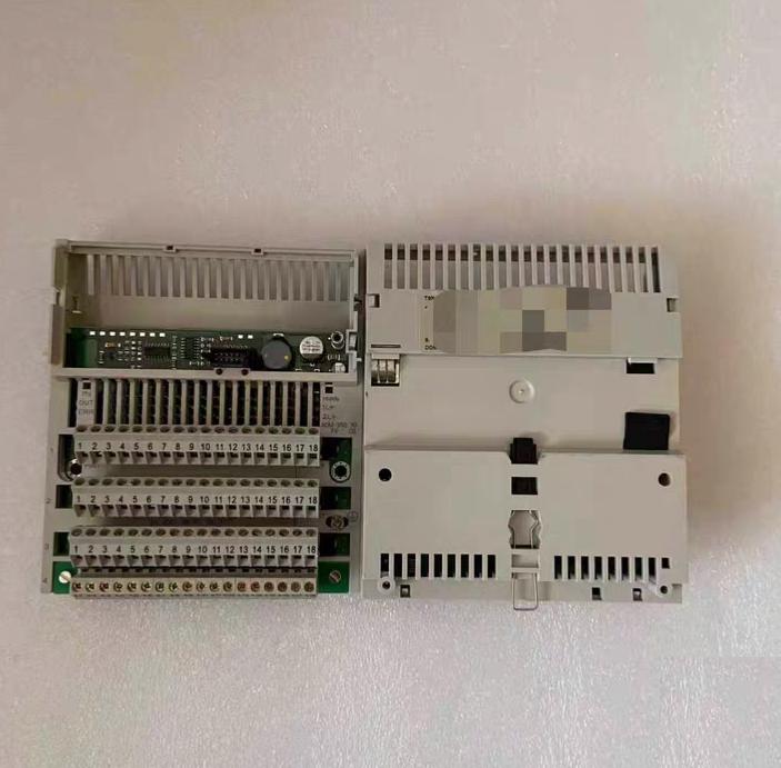 SCHNEIDER 170ADM35010