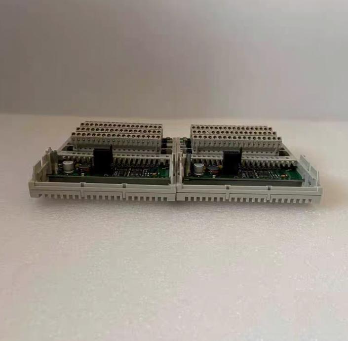 SCHNEIDER 170ADM35010
