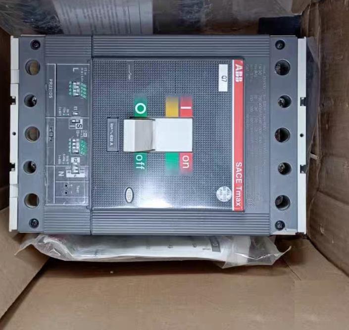 SCHNEIDER TMAX T5N630