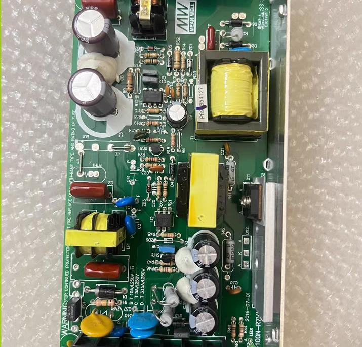 SD-100B-12 100W    DC-DC          DC24V 19-36V 6A   12V8 5A   199 98 38  23