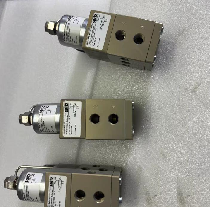 SEITZ 118 100 024N2A27 2A27