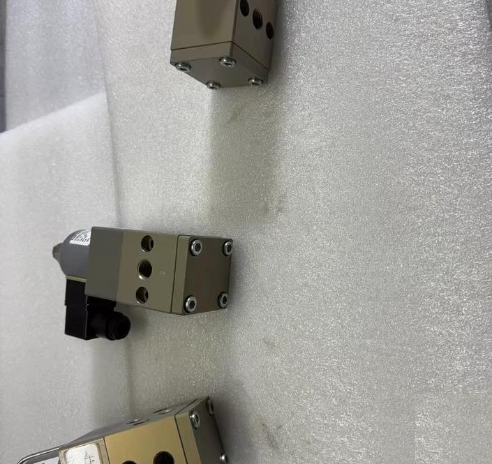 SEITZ 118 100 024N2A27 2A27
