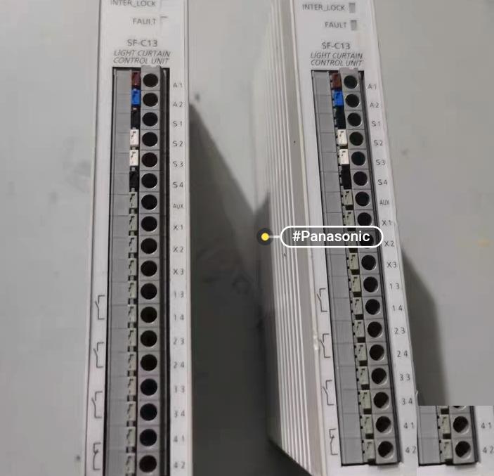 SF-C13 SF-C13 2 24V DC 2A 10ms IP20