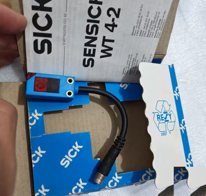 SICK WT4-2N331 1015147 550 N5-2