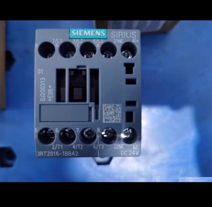 SIEMENS 3RT2016-1BB42 2 3RT2028-1BB40 1