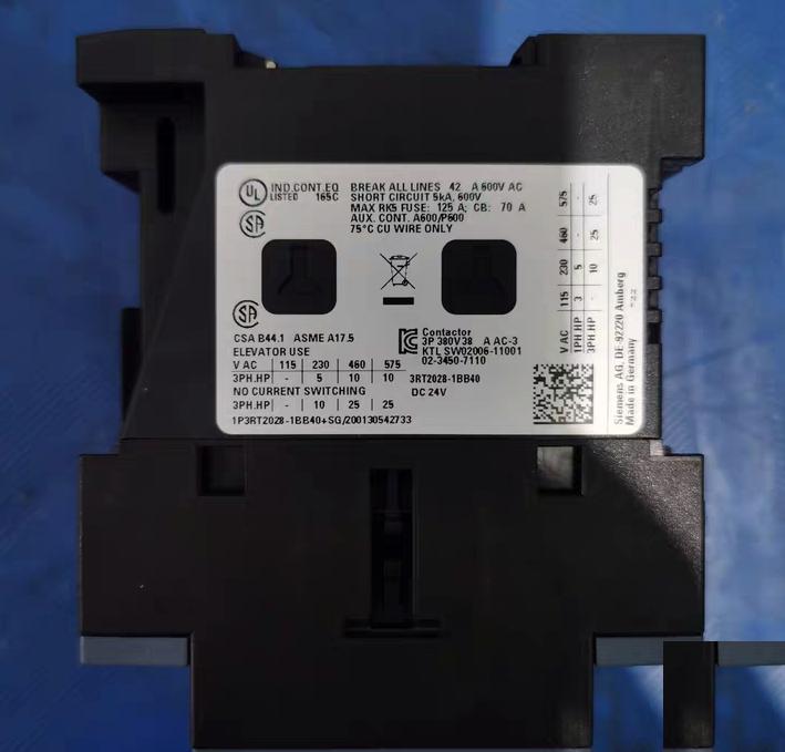 SIEMENS 3RT2016-1BB42 2 3RT2028-1BB40 1