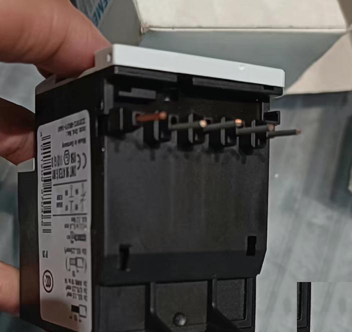 SIEMENS 3RU1116-1KB0 9-12A 9 1 170 7-4-G108