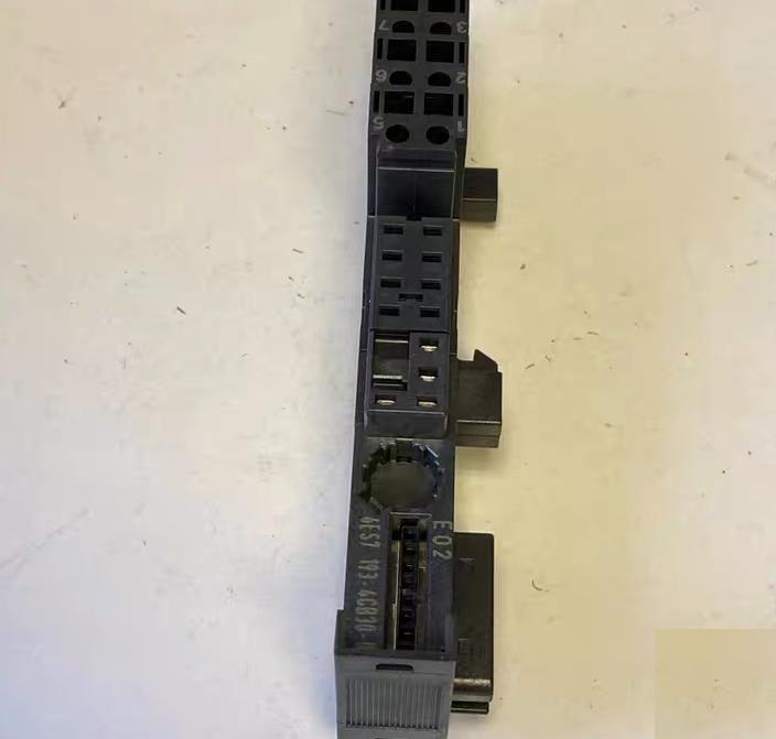 SIEMENS 6ES7193-4CB30-0AA0