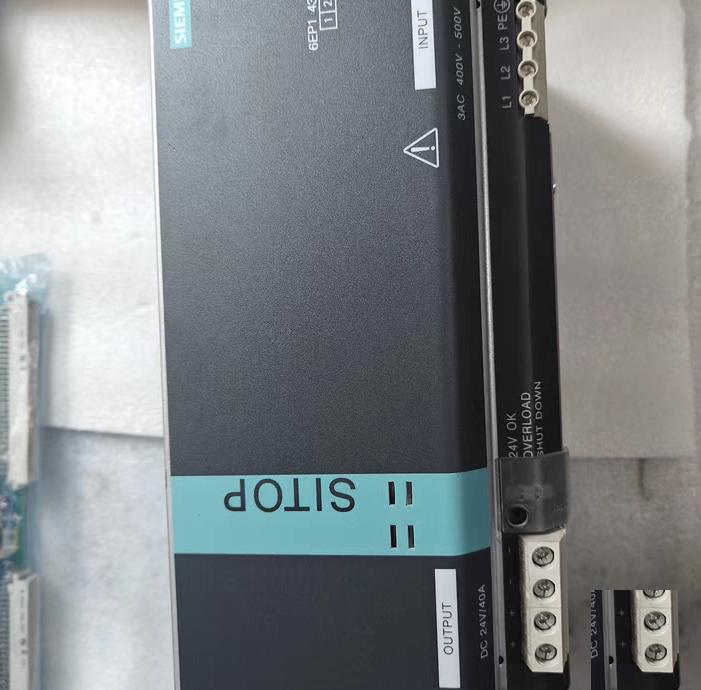 SITOP 6EP1 437- 3BAOO3AC 400-500V 950 60HZDV 24V 40A