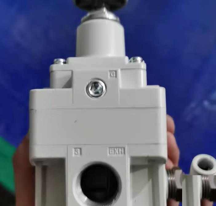 SMC IR3020-03 1 0MPa 0 01 0 8MPa 1