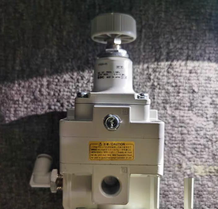 SMC IR3020-03 1 0MPa 0 01 0 8MPa 1