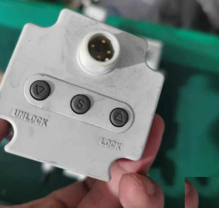 SMC ITV1030-312CL 3 5B1-9K 0 005-0 5MPa DC24V
