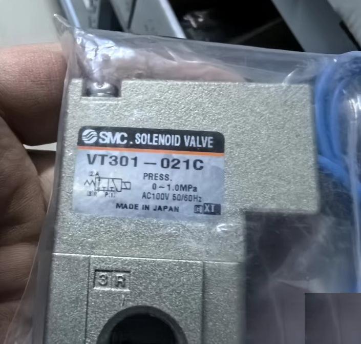 SMC VT301-021C AC100V 0-1 0MPa