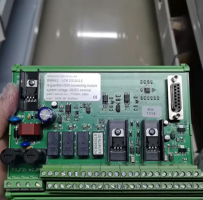 SM ELECTRICS BNWAS LCM 210 24 0 0 LE GUARDIAN 2025 24VDC LCM210 2400 PCB08002 8 KW 11 14