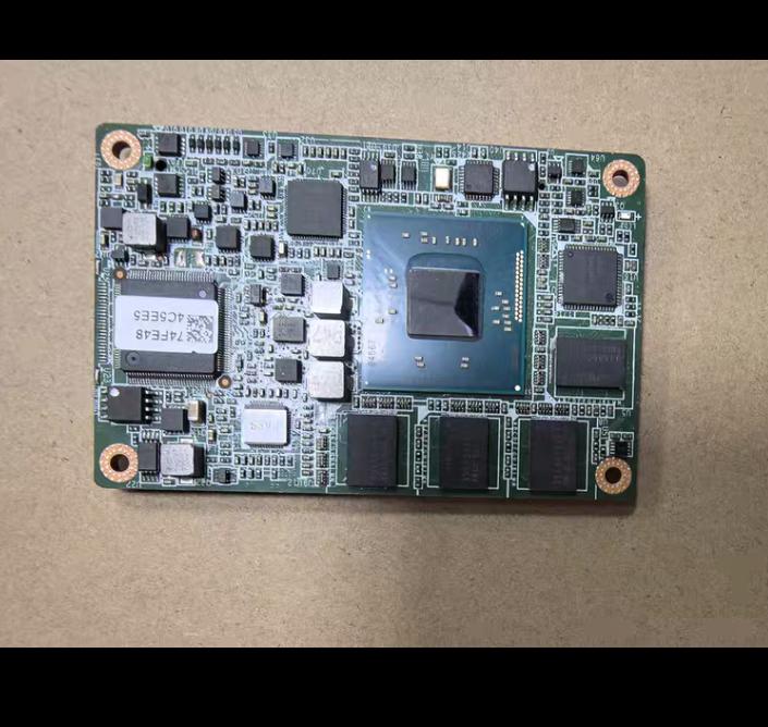 SOM-7567 SOM-7567CS0X1801-T COM COM express
