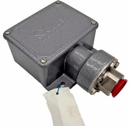 SOR 4NN-K5-M9-C2A-TT Pressure Switch 1 2IN NPTF 1000PSI 8 10