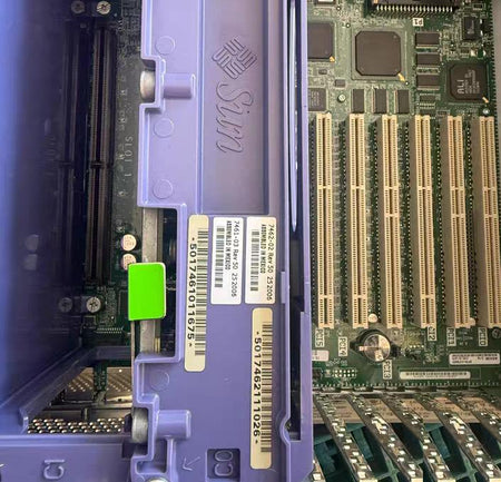 SUN Fire v440 Sun SunFire V490 1 5GHz CPU 4GB 73GB