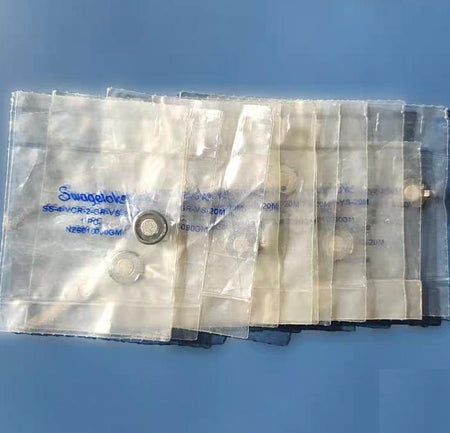 SWAGELOK SS-4-VCR-2--GR-VS-20M 12 SWAGELOK SS-4-VCR-2--GR-VS- 5M 2 Stainless Steel VCR Face Seal Fitting 1 4 in Filter Gasket Retained Style 20 or 0 5 Micron