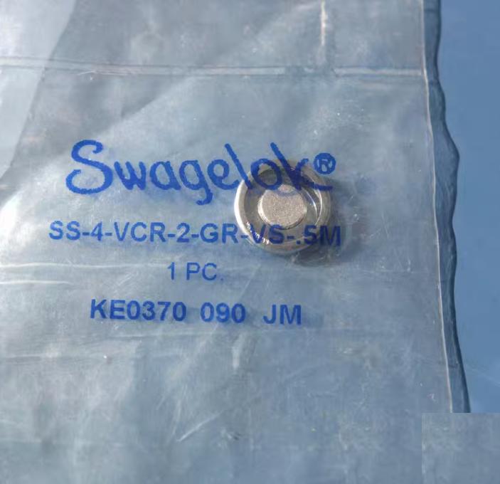 SWAGELOK SS-4-VCR-2--GR-VS-20M 12 SWAGELOK SS-4-VCR-2--GR-VS- 5M 2 Stainless Steel VCR Face Seal Fitting 1 4 in Filter Gasket Retained Style 20 or 0 5 Micron