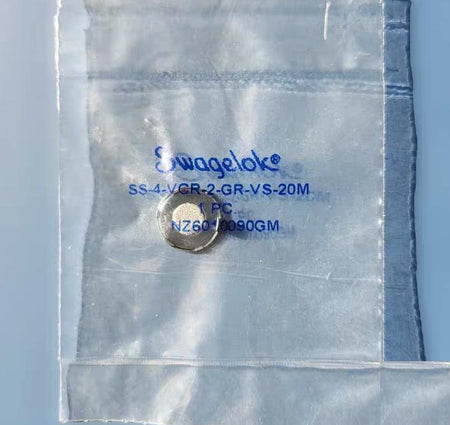 SWAGELOK SS-4-VCR-2--GR-VS-20M 12 SWAGELOK SS-4-VCR-2--GR-VS- 5M 2 Stainless Steel VCR Face Seal Fitting 1 4 in Filter Gasket Retained Style 20 or 0 5 Micron