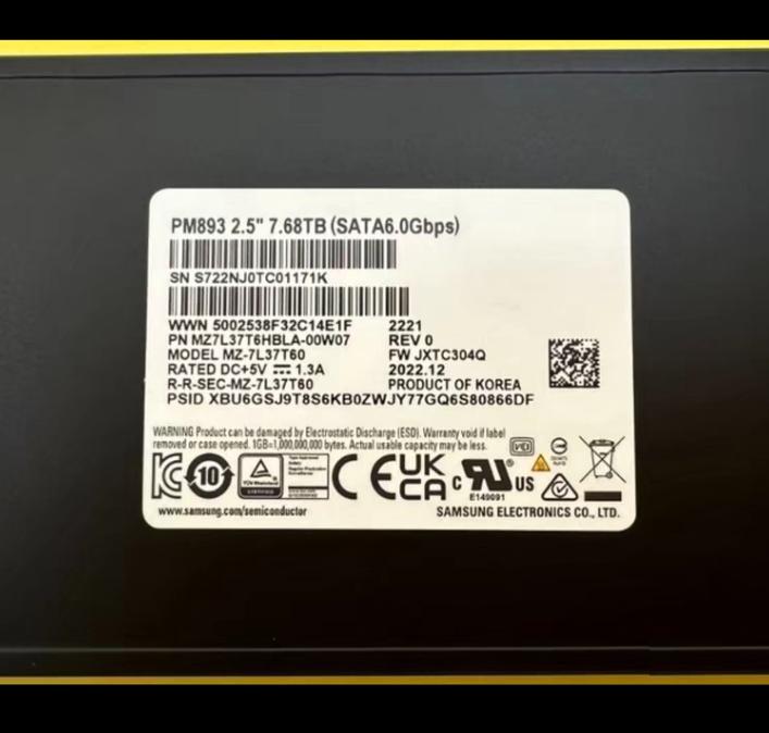 Samsung PM893 7 68TB SATA 6Gb s 2 5 SSD MZ-7L37T60