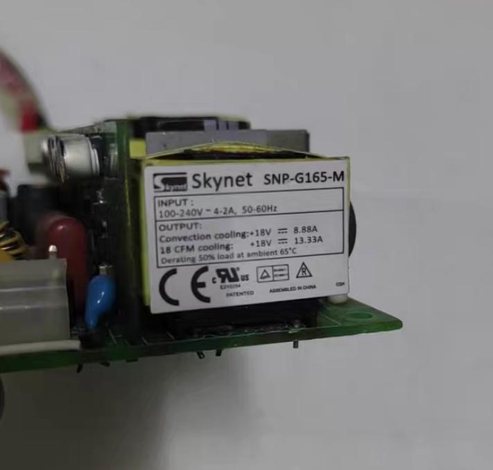 Skynet SNP-G165-M    18V     8 88A 13 33A     100-240V