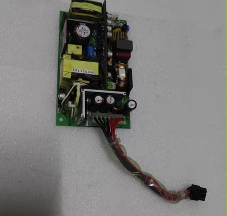 Skynet SNP-G165-M    18V     8 88A 13 33A     100-240V