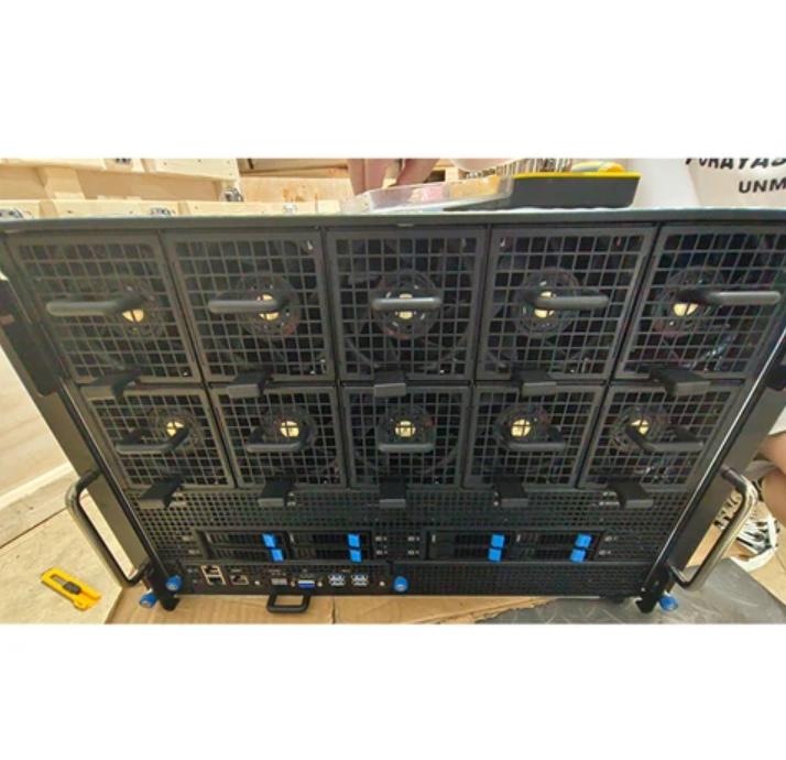 SYS-821GE-TNHR