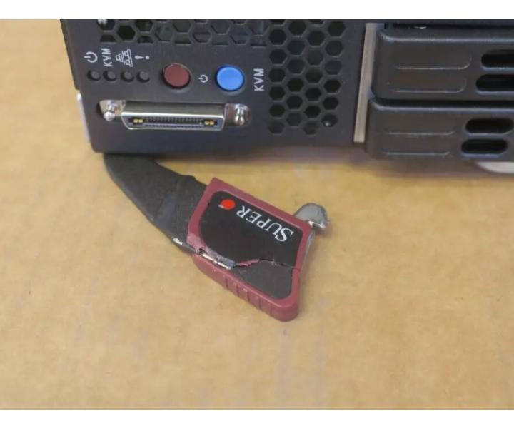 SBI-7228R-T2X 12-Core E5-2650v4 2GHz