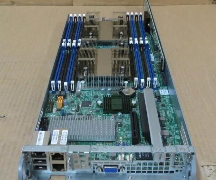 2028TP-HCITR 4-Node E5-V3 X10DRT-PT 24x2