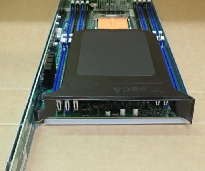 X10DRT-P 2xE5-2697v3 256GB 2xSFP