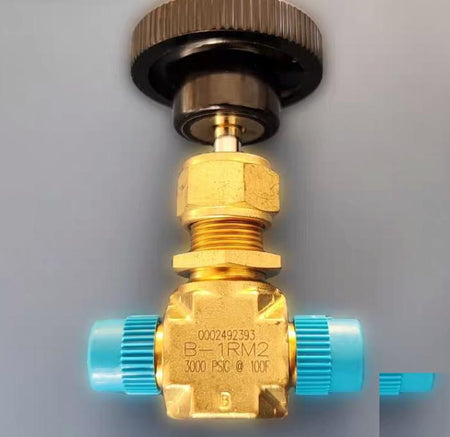 Swagelok B-1RM2 0 37 Cv 1 8 in NPT Brass Integral Bonnet Needle Valve 0 37 Cv 1 8 in MNPT Regulating Stem 2