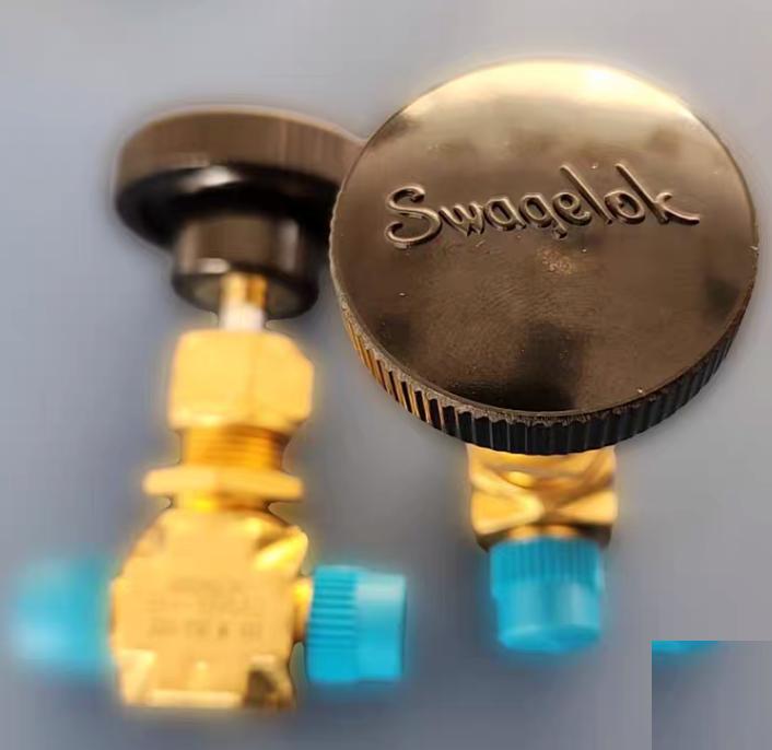 Swagelok B-1RM2 0 37 Cv 1 8 in NPT Brass Integral Bonnet Needle Valve 0 37 Cv 1 8 in MNPT Regulating Stem 2