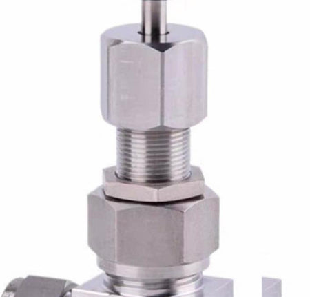 Swagelok SS-31RS4 4 Swagelok B-31RS4 3 Swagelok Whitey 5000 psig 344 bar 1 4 in SS-31RS4 2 589 70 Stainless Steel Medium Flow High Pressure 5000 psig 344 bar Metering Valve 1 4 in Swagelok Tube Fitting