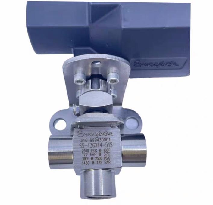 Swagelok SS-43GXF4-51S 40G 0 90 1 4 SR SS-43GXF4-51S 6 411 26 8 10 3-Way Ball Valve 316999430001 2500 Psig 172 BAR