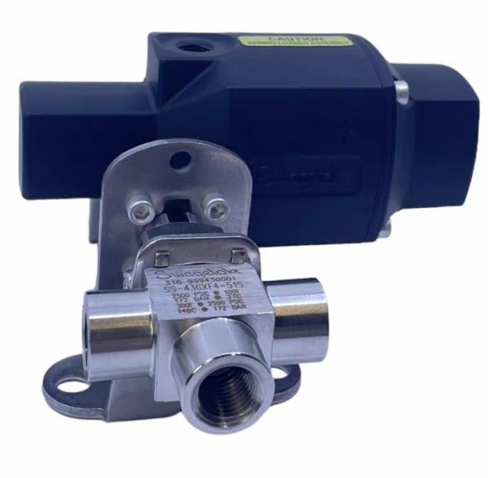 Swagelok SS-43GXF4-51S 40G 0 90 1 4 SR SS-43GXF4-51S 6 411 26 8 10 3-Way Ball Valve 316999430001 2500 Psig 172 BAR