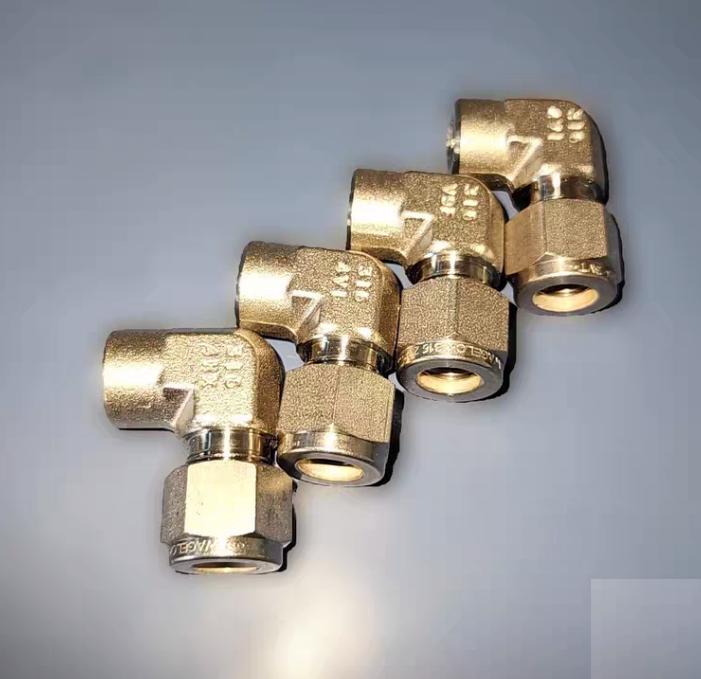 Swagelok SS-600-8-4 3 8 in x 1 4 in NPT SS-600-8-4 352 81