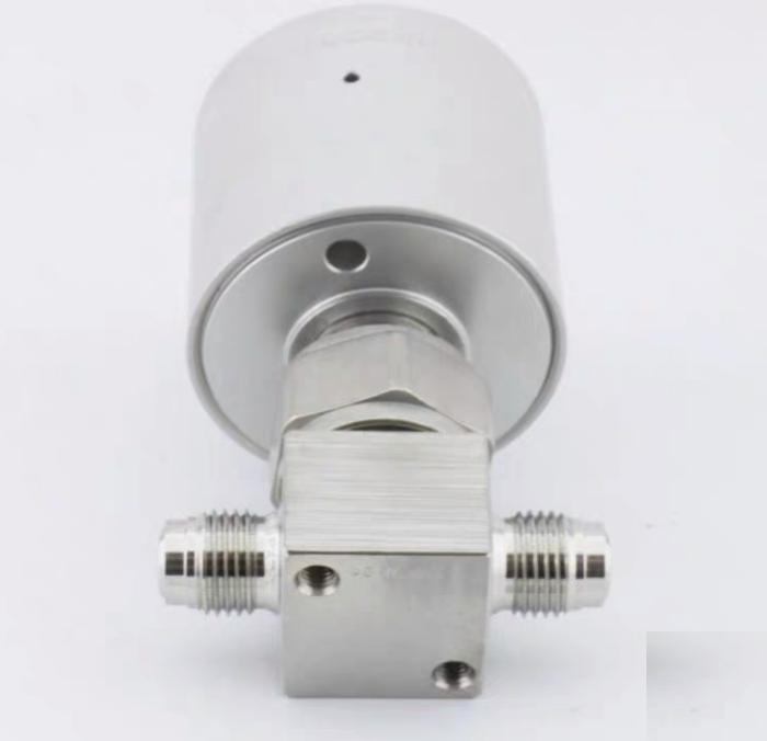 Swagelok SS-HBVCR4-CM Stainless Steel High Pressure Bellows Sealed Valve 1 4 in Male Swagelok VCR Fitting NC Actuator with an Unknown Indicator Switch or not 1 4 in VCR