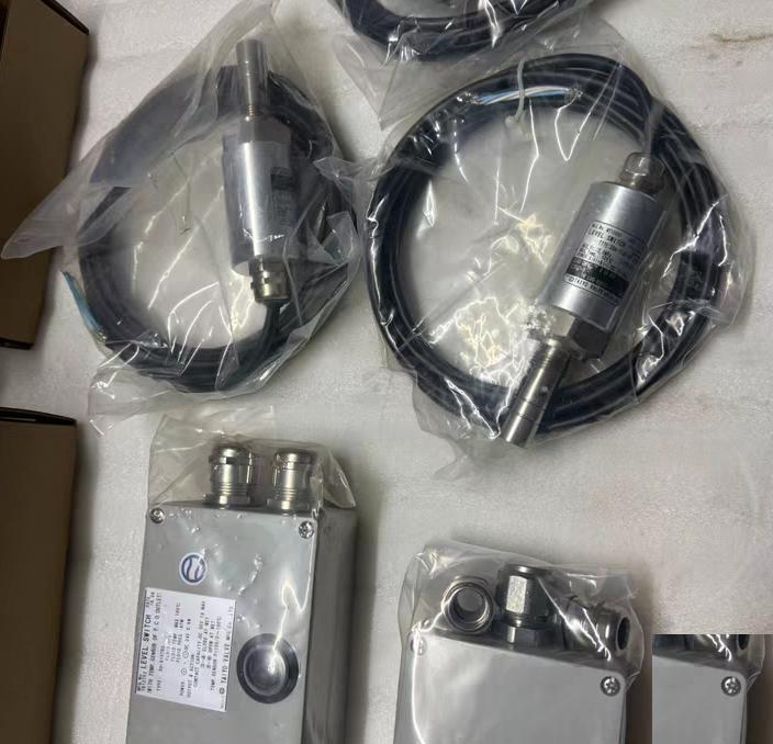 TAIYO SU-S10TBG 4 SU4-SLM2-MT 18 DC24V 0 6W 0-100℃