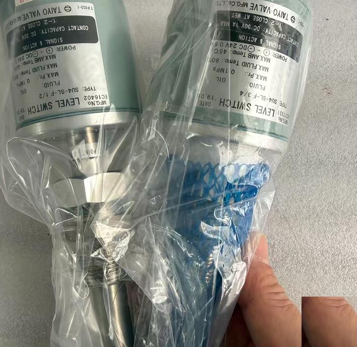 TAIYO VALVE SU4-SL-F 3 4 SU4-SL-F 1 2 0 1MPa 80℃ 40℃ DC24V DC30V 1A 2
