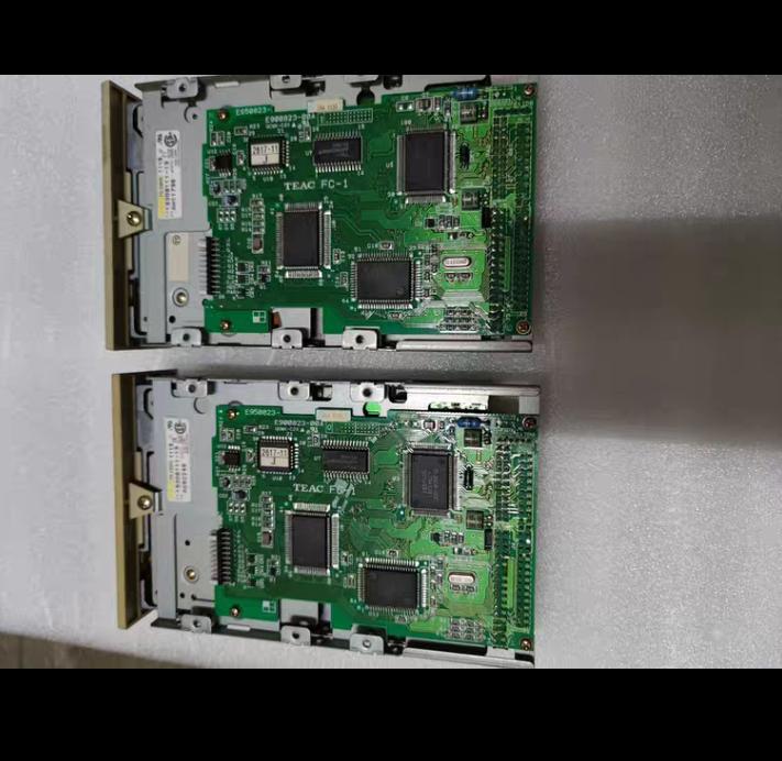 TEAC FD-235HS  A700U             SCSI