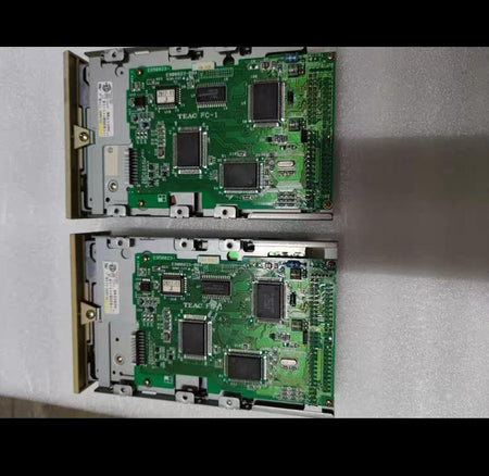 TEAC FD-235HS  A700U             SCSI