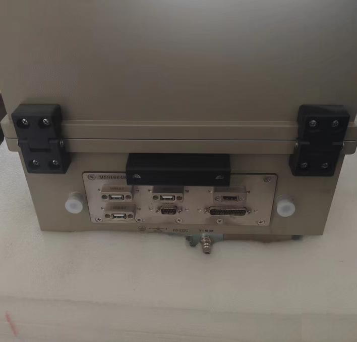 TESCOM TC-5922AP I O 100 2000 MHz 70 dB2000 3000 MHz 70 dB3000 6000 MHz 60 dB 2 SMA f SMA f 100 3 382 560 290 680 H mm 296 435 232 25