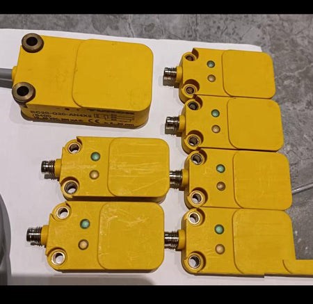 TURCK BC10-Q14-AP4X2-V1131 6 180 BC20-Q20-AN4X2 S400 2 280 G3-4
